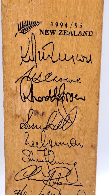 Miniture Challenger Signed Cricket Bat 1994/1995 N.Z Team-Clive Rice signed the back