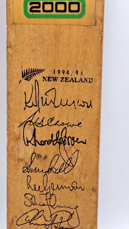 Miniture Challenger Signed Cricket Bat 1994/1995 N.Z Team-Clive Rice signed the back