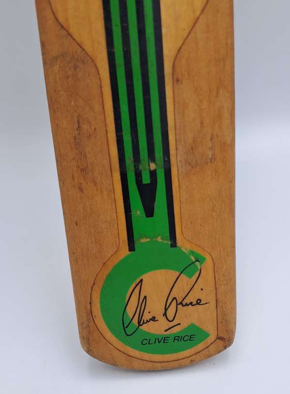 Miniture Challenger Signed Cricket Bat 1993/1994 S.A Team-Hansie Cronje-Clive Rice....