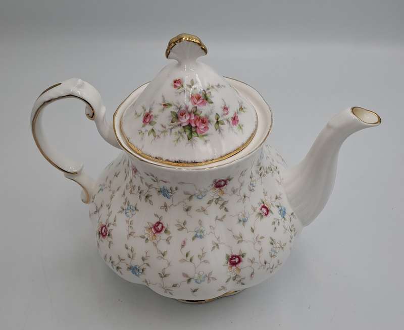 Vintage Paragon "First Choice" Tea Pot- Stoke-on-Trent-By Appointment to The Queen