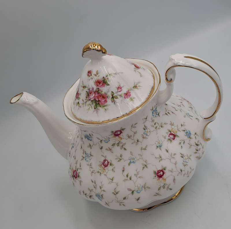 Vintage Paragon "First Choice" Tea Pot- Stoke-on-Trent-By Appointment to The Queen