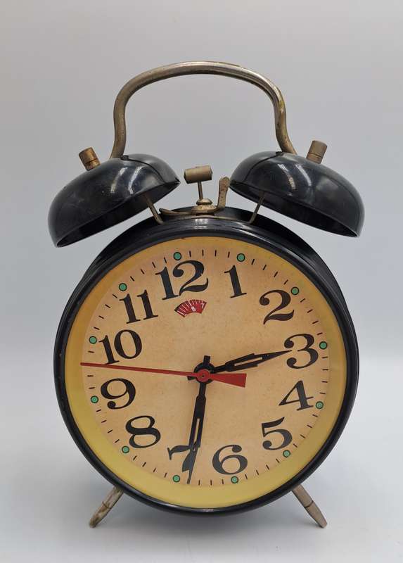 Vintage Alarm Clock -W0RKING- 17cm High x 11xm x 5,5cm