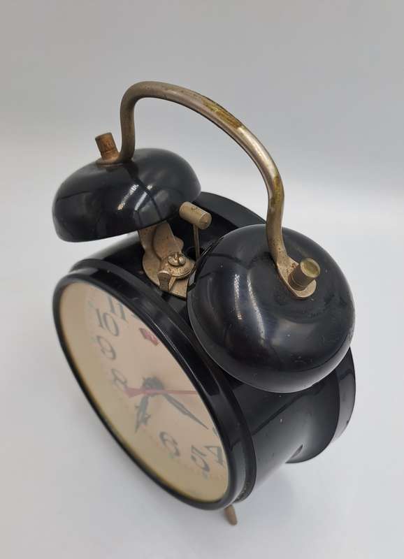 Vintage Alarm Clock -W0RKING- 17cm High x 11xm x 5,5cm