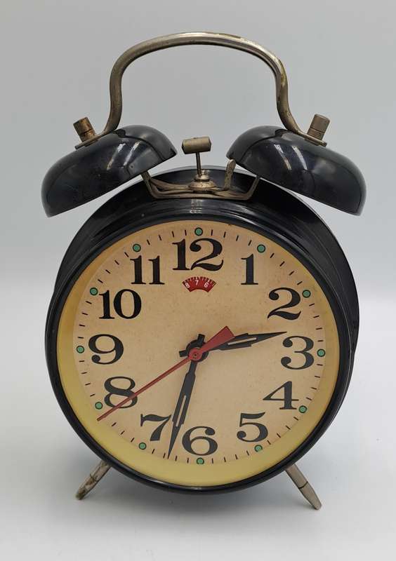 Vintage Alarm Clock -W0RKING- 17cm High x 11xm x 5,5cm