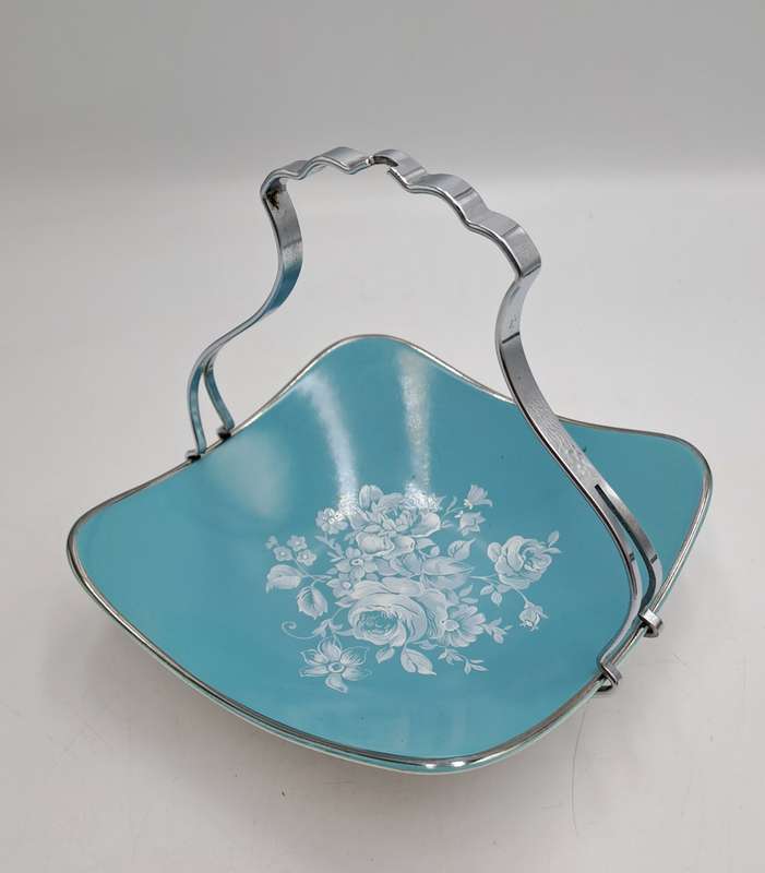 Vintage 1960's Midwinter Stylecraft Bon Bon Dish Staffordshire England. 13,5cm x 15cm x 15cm