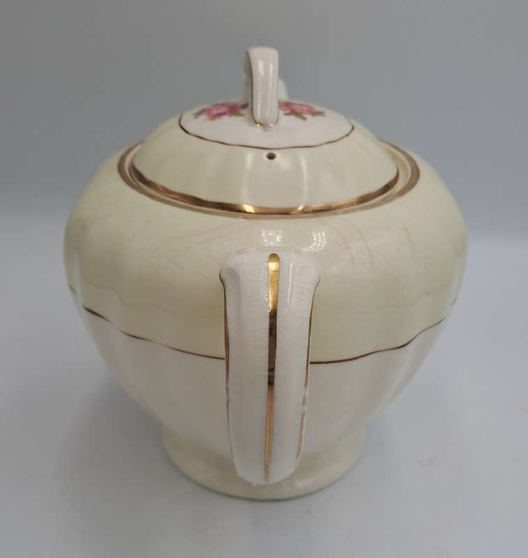 Antique /Vintage J&G Meakin Full size Tea pot Gainsborough Shape