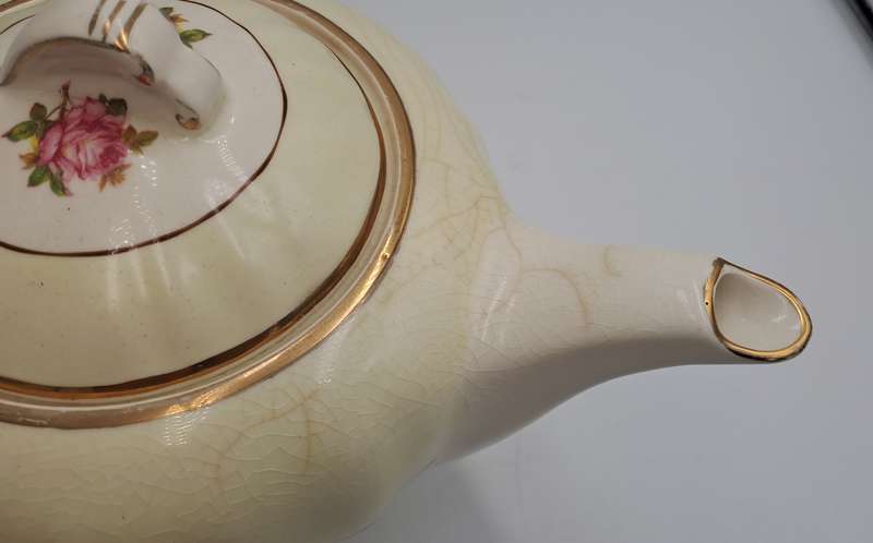 Antique /Vintage J&G Meakin Full size Tea pot Gainsborough Shape