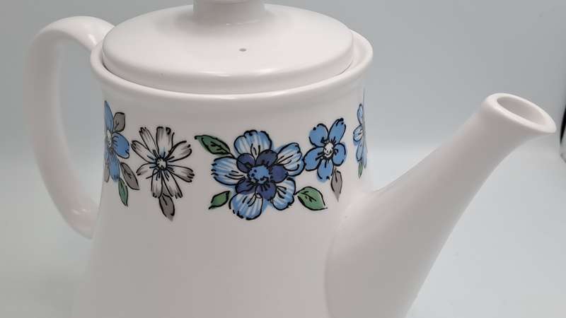 Vintage Noritake RC Progression China Japan Moda 905 Teapot Blue Grey Flowers Off White