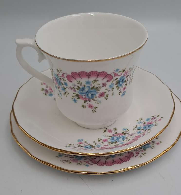 Vintage Queen Anne Trio D 97 Bone China England (6 Available)