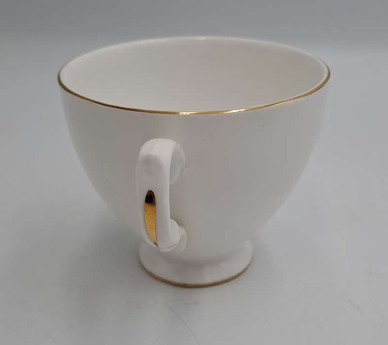 Replacement - Vintage Queen Anne Cup F 37 no 6  Bone China England (3 Available)
