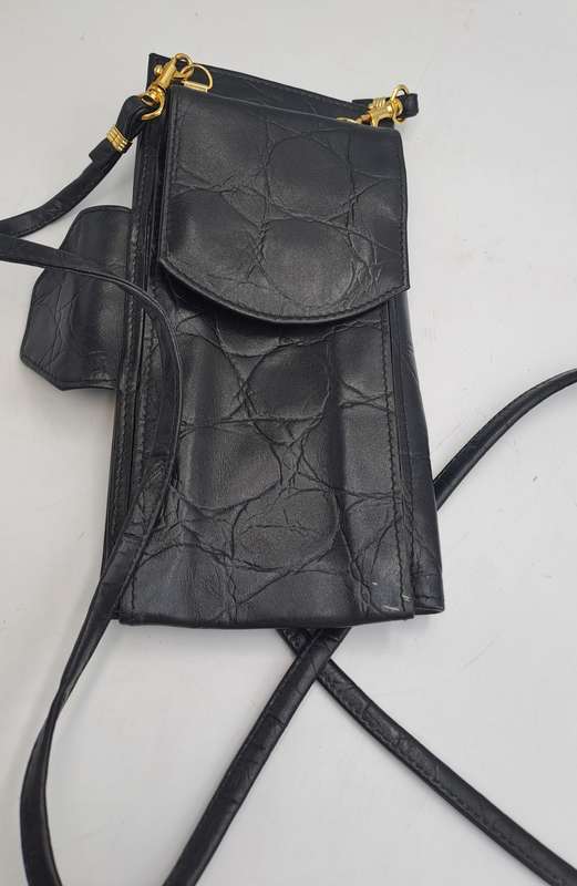 Pre-owned Ladies Genuine Leather Sling Cell Phone Purse  -Black-Made in RSA