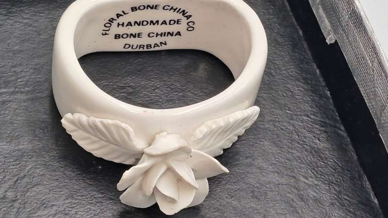 6 Handmade Floral Bone China Co.  Servette Rings Durban - Boxed
