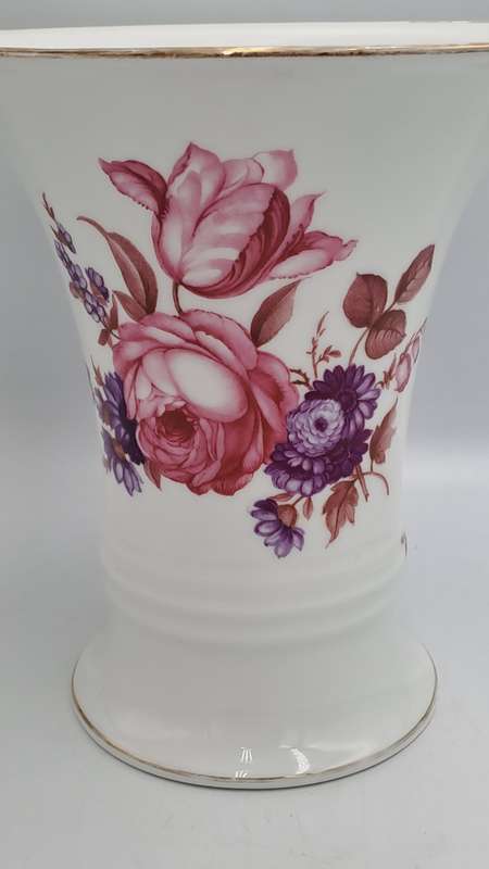 Vintage Porcelain Rosenthale Selb-Bavaria Floral Vase 180x167x110mm (Gold on rim faded )