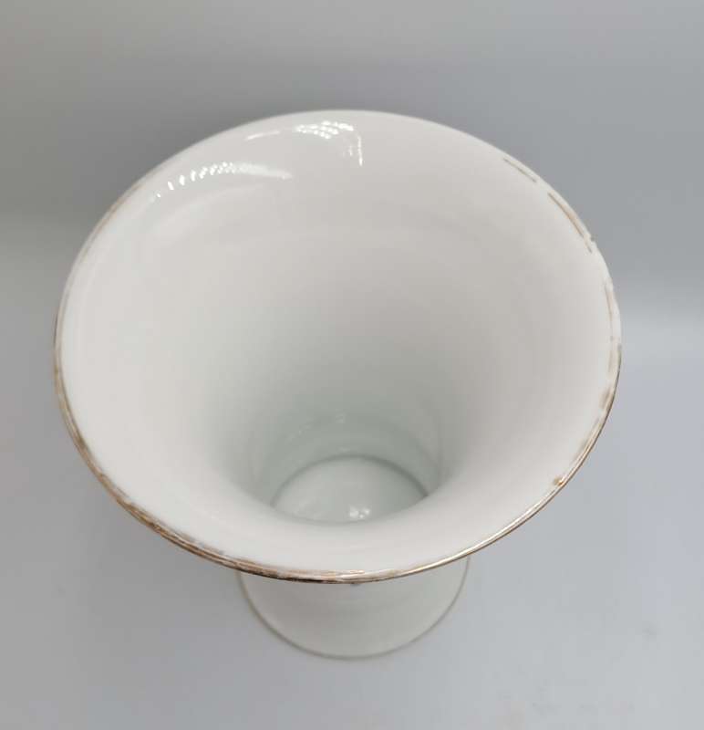 Vintage Porcelain Rosenthale Selb-Bavaria Floral Vase 180x167x110mm (Gold on rim faded )