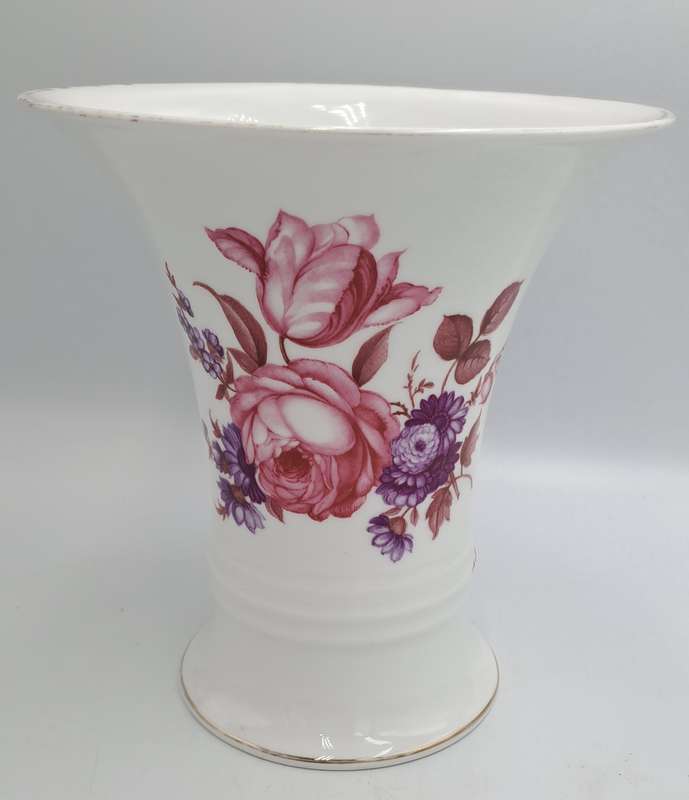 Vintage Porcelain Rosenthale Selb-Bavaria Floral Vase 180x167x110mm (Gold on rim faded )
