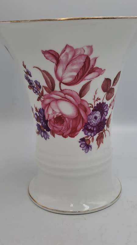 Vintage Porcelain Rosenthale Selb-Bavaria Floral Vase 180x167x110mm (Gold on rim faded )