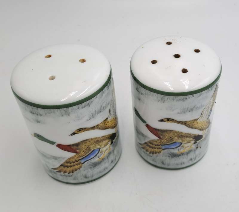 The Blenheim Porcelain Collection Salt & Pepper Set 73x50mm