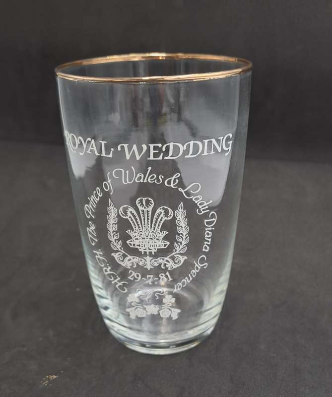 29-07-1981 Royal Wedding Charles and Diana commemorative Glass 120x72mm