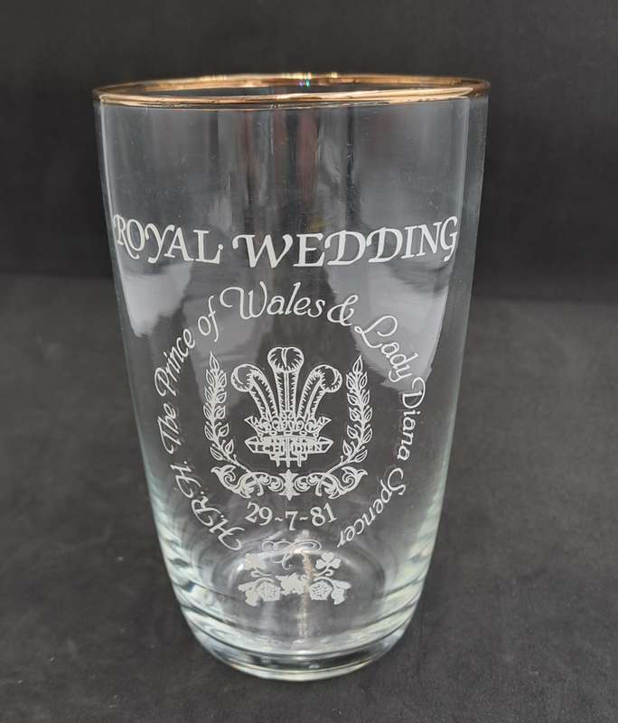 29-07-1981 Royal Wedding Charles and Diana commemorative Glass 120x72mm