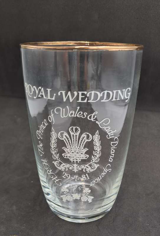 29-07-1981 Royal Wedding Charles and Diana commemorative Glass 120x72mm