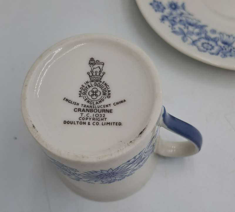 Vintage 16pc Royal Doulton CRANBOURNE T.C.1032 English Translucent China Cups and saucers