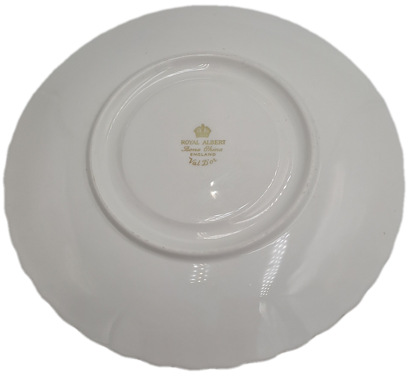 Replacement : Vintage Royal Albert Val D`or -Large Saucer- 15,8cm (soup cup Saucer)
