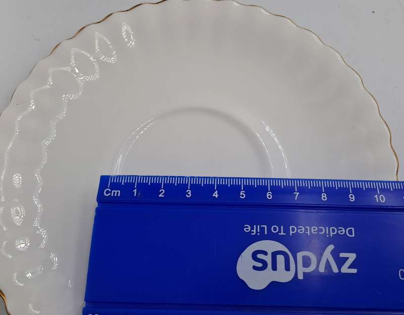 Replacement : Vintage Royal Albert Val D`or -Large Saucer- 15,8cm (soup cup Saucer)