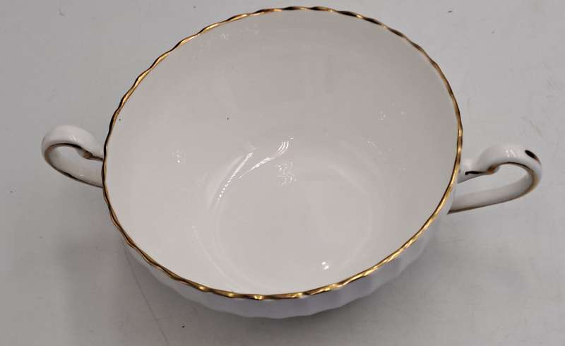 Vintage Paragon Lafayette Soup cup and plate- By appoint. to the Queen- CUP has hairline Crack