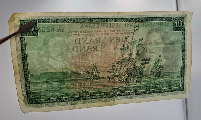 1975-1976 Ten Rand Note -T.W. de Jongh, Watermark van Riebeeck-Afrikaans-English -C/380 620817