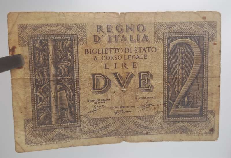 1939 Italy  2 Lire Bank Note -Circulated