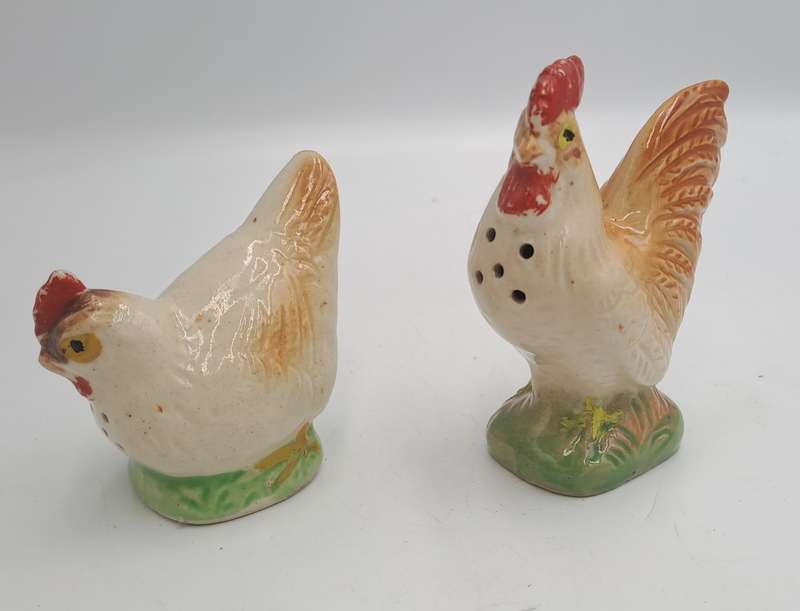 Vintage 1940's Occupied Japan Rooster and Hen Salt and Pepper Shaker set