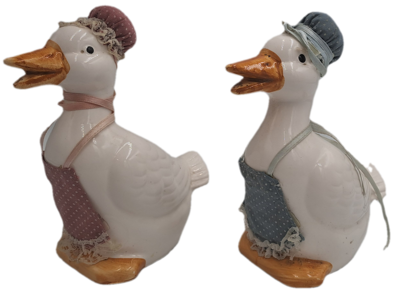 Vintage Ceramic Duck's Salt and Pepper Shaker set