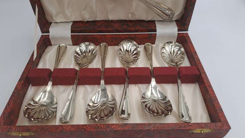7pc Antique "Sipelia"Rustless Silver Plated Desert Spoon set - Sheffield England-Boxed