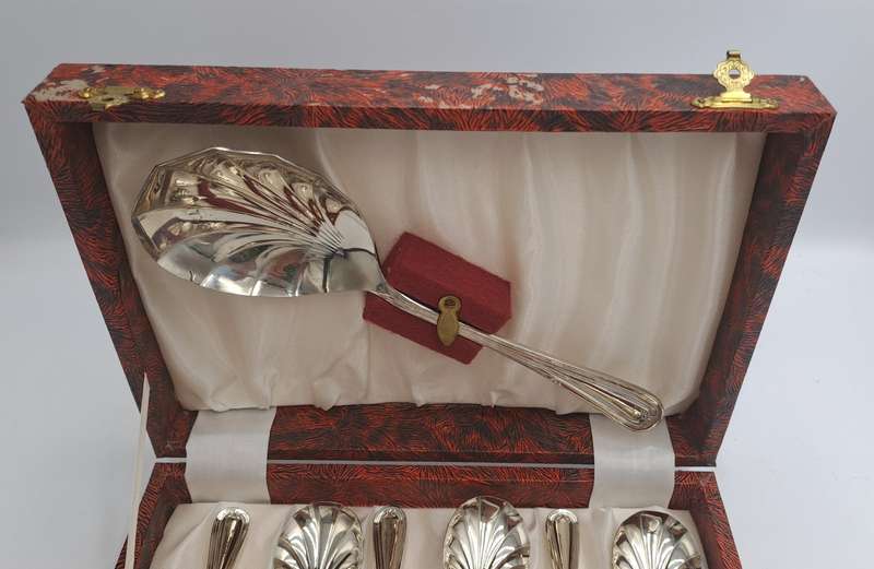 7pc Antique "Sipelia"Rustless Silver Plated Desert Spoon set - Sheffield England-Boxed