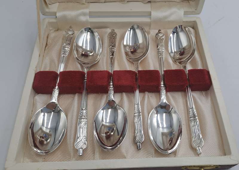 Vintage SIPELIA E.P.N.S Silver Plated Finest Finish APOSTEL Spoon set- Boxed-Sheffield England