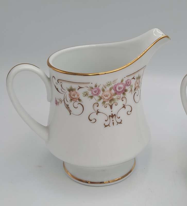 23 pc Vintage RC Japan Noritake "Roseyard" 470 -Tea set(6 Trios ,teapot creamer and Sugar bowl)