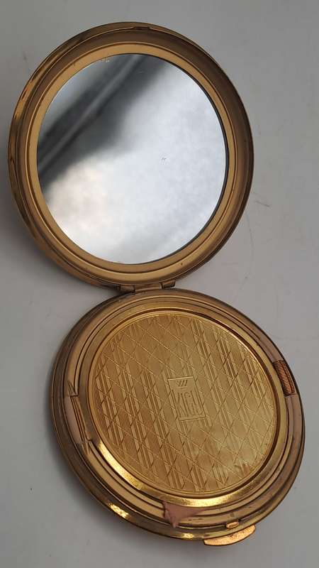 Pre-owned Vintage Ladies KIGU Powder Compact-with images of London - Made in England