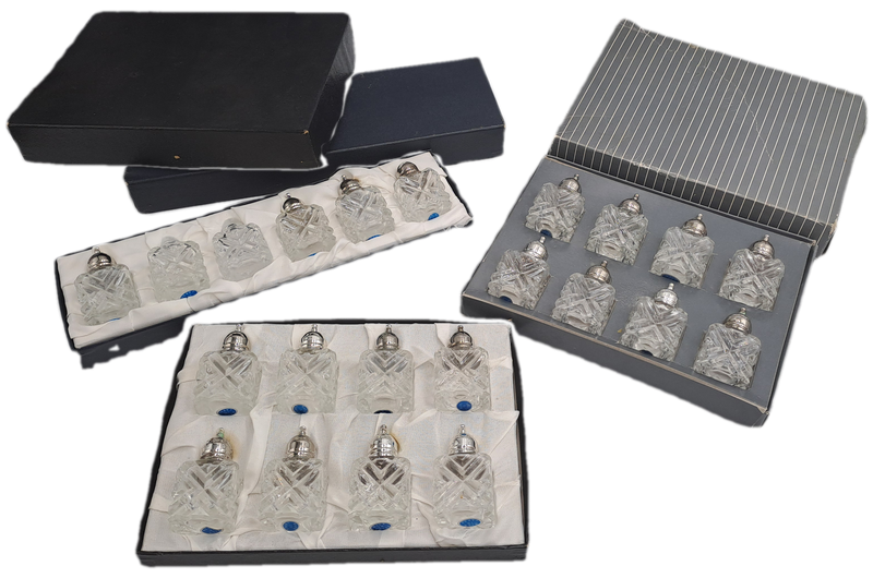22 pc Glass Salt and Pepper Shakers -Made in Japan -Boxed -USED SEE CONDITION