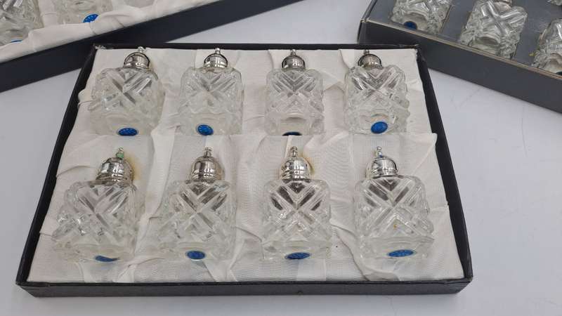 22 pc Glass Salt and Pepper Shakers -Made in Japan -Boxed -USED SEE CONDITION