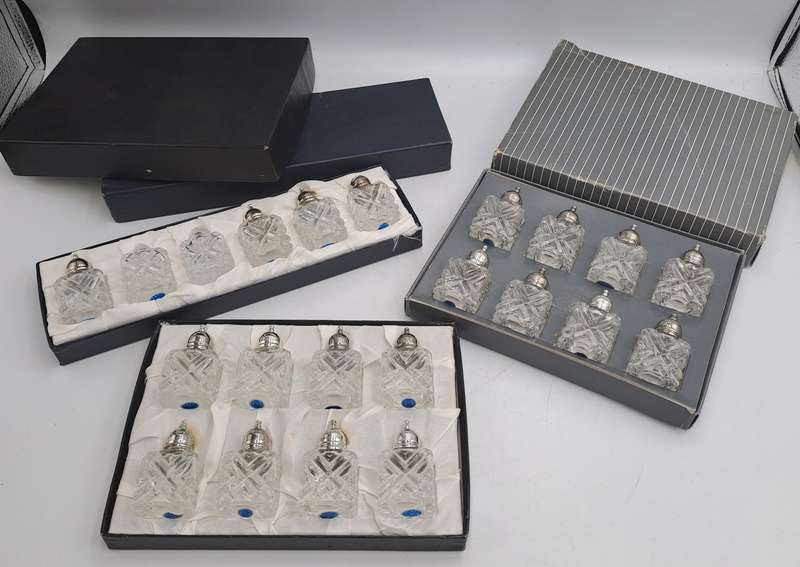 22 pc Glass Salt and Pepper Shakers -Made in Japan -Boxed -USED SEE CONDITION