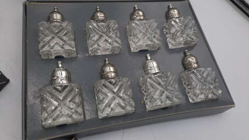 22 pc Glass Salt and Pepper Shakers -Made in Japan -Boxed -USED SEE CONDITION