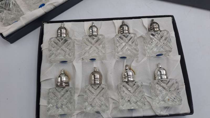 22 pc Glass Salt and Pepper Shakers -Made in Japan -Boxed -USED SEE CONDITION