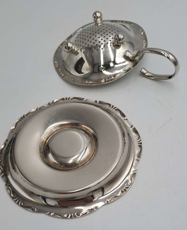 Silver Plated Tea Strainer with tray -Boxed -11cm tall