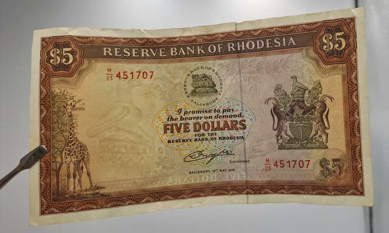 Rhodesia 1979 5 Dollars Circulated - Bird Watermark