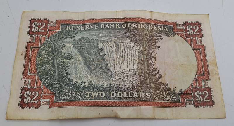 Rhodesia 1979 2 Dollars Circulated - Bird Watermark