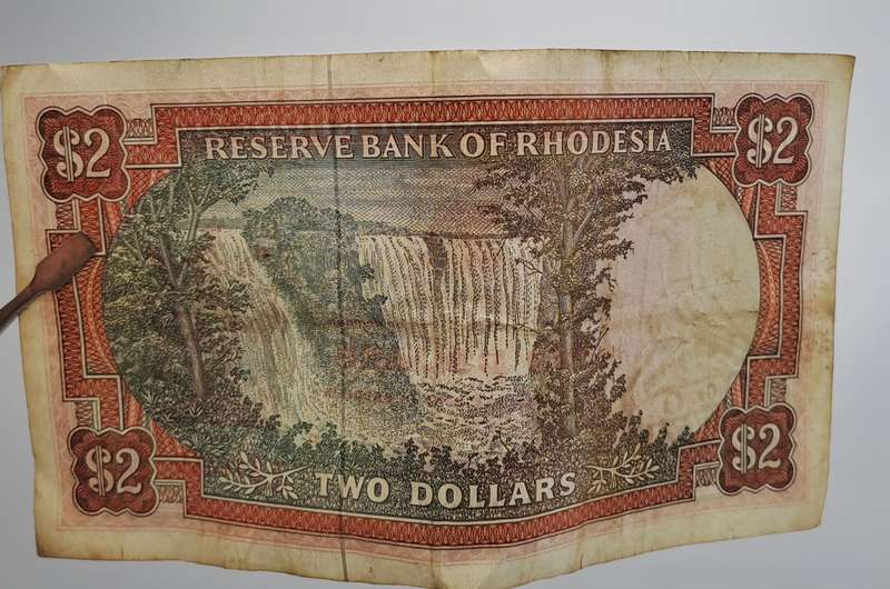 Rhodesia 1979 2 Dollars Circulated - Bird Watermark