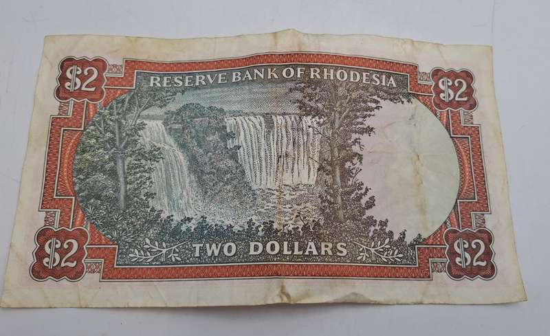 Rhodesia 1979 2 Dollars Circulated - Bird Watermark