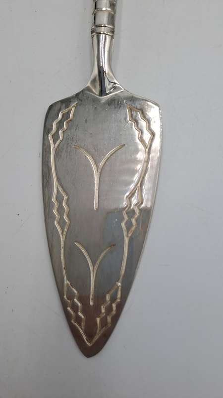 Vintage Elweco Silver plated Pie Server -Boxed -Kings Pattern