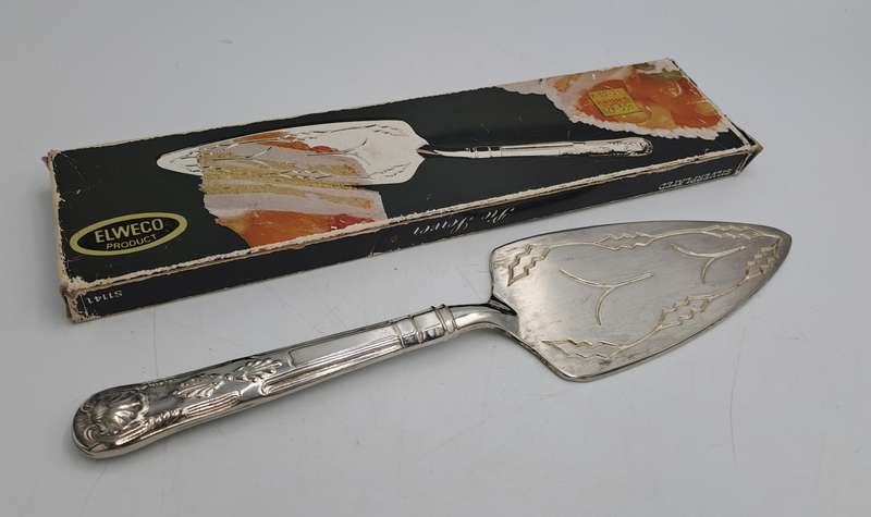 Vintage Elweco Silver plated Pie Server -Boxed -Kings Pattern