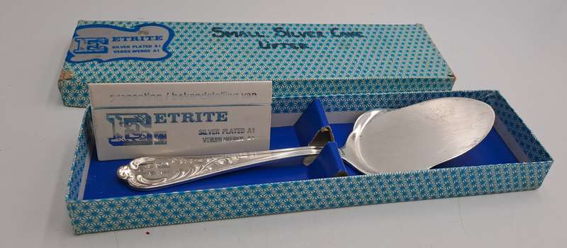 Eetrite Silver plated A1 Cake Server -Boxed
